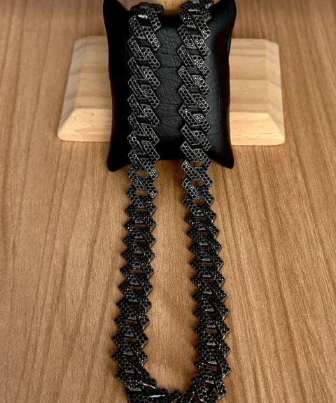 Cadena Cubana Negra