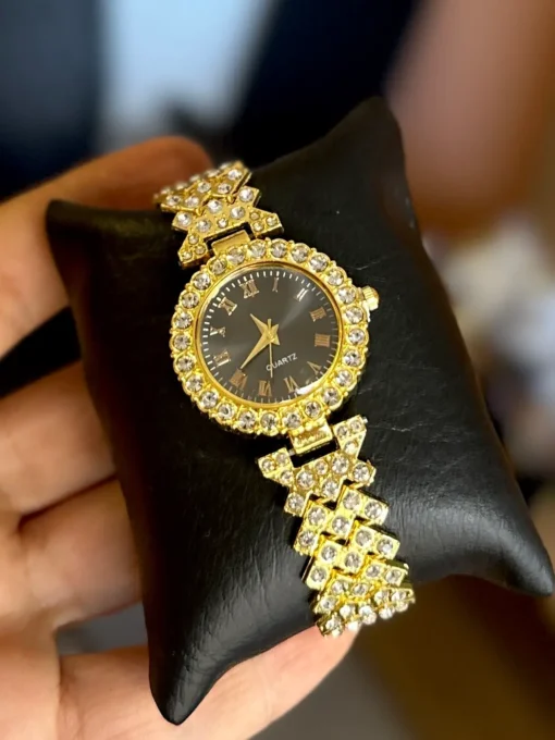 Reloj Diamantado Dorado Fondo Negro Dama