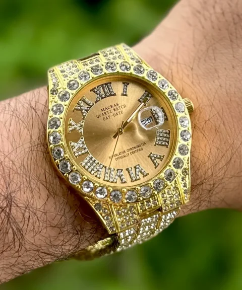 Reloj Diamantado Todo Dorado