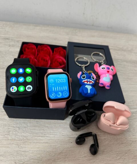 Pareja Ultra Negro y S8 Rosado + Pareja Audífonos Blancos + Pareja de Llaveros