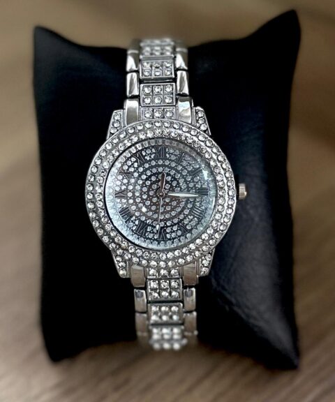 BGTA Reloj Elegante Dama - Diamantado Plateado fondo Plateado