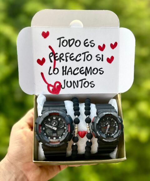 Pareja de G-Shock Negros + Pulseras corazón imán + Caja PROMO