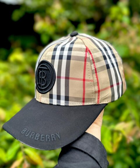 Gorra Burberry Tonos Tierra oscuros