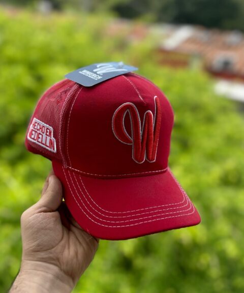 Gorra W Merch Roja
